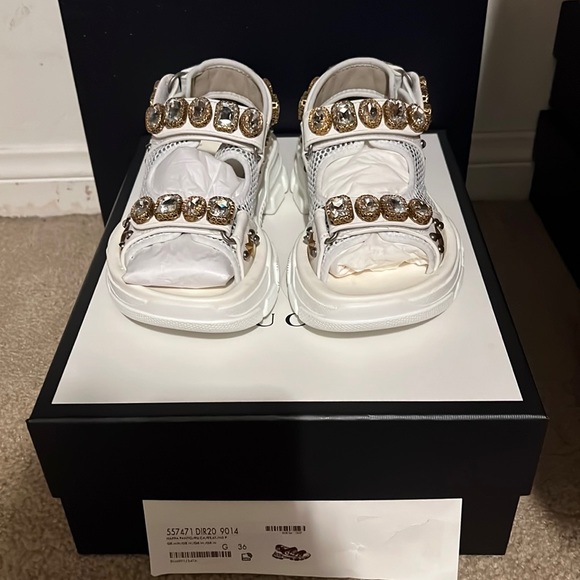Gucci sandals - Picture 1 of 4